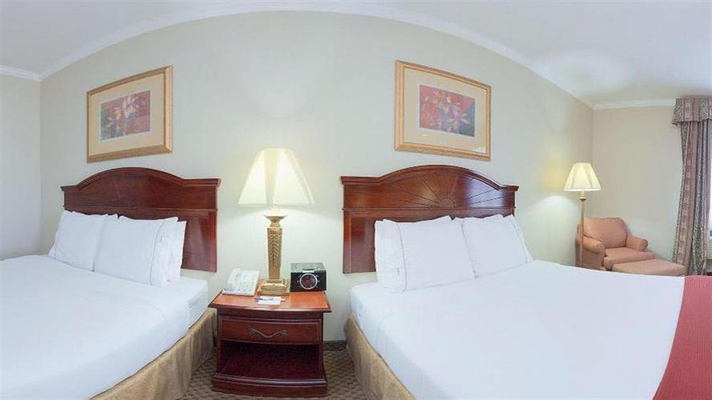Holiday Inn Express & Suites Houston East By Ihg Eksteriør bilde